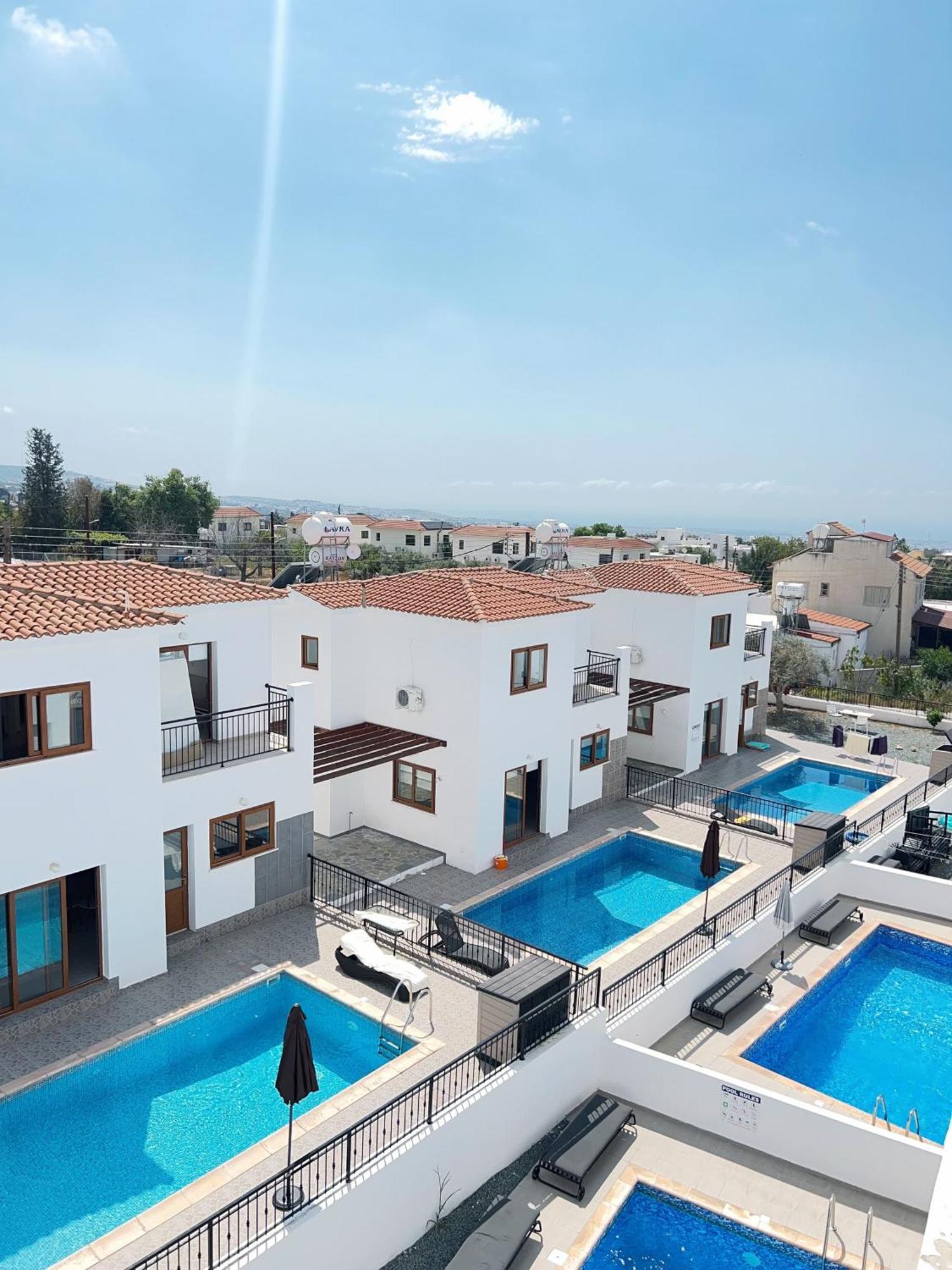 White Mountain Pool Villas Paphos Exteriör bild